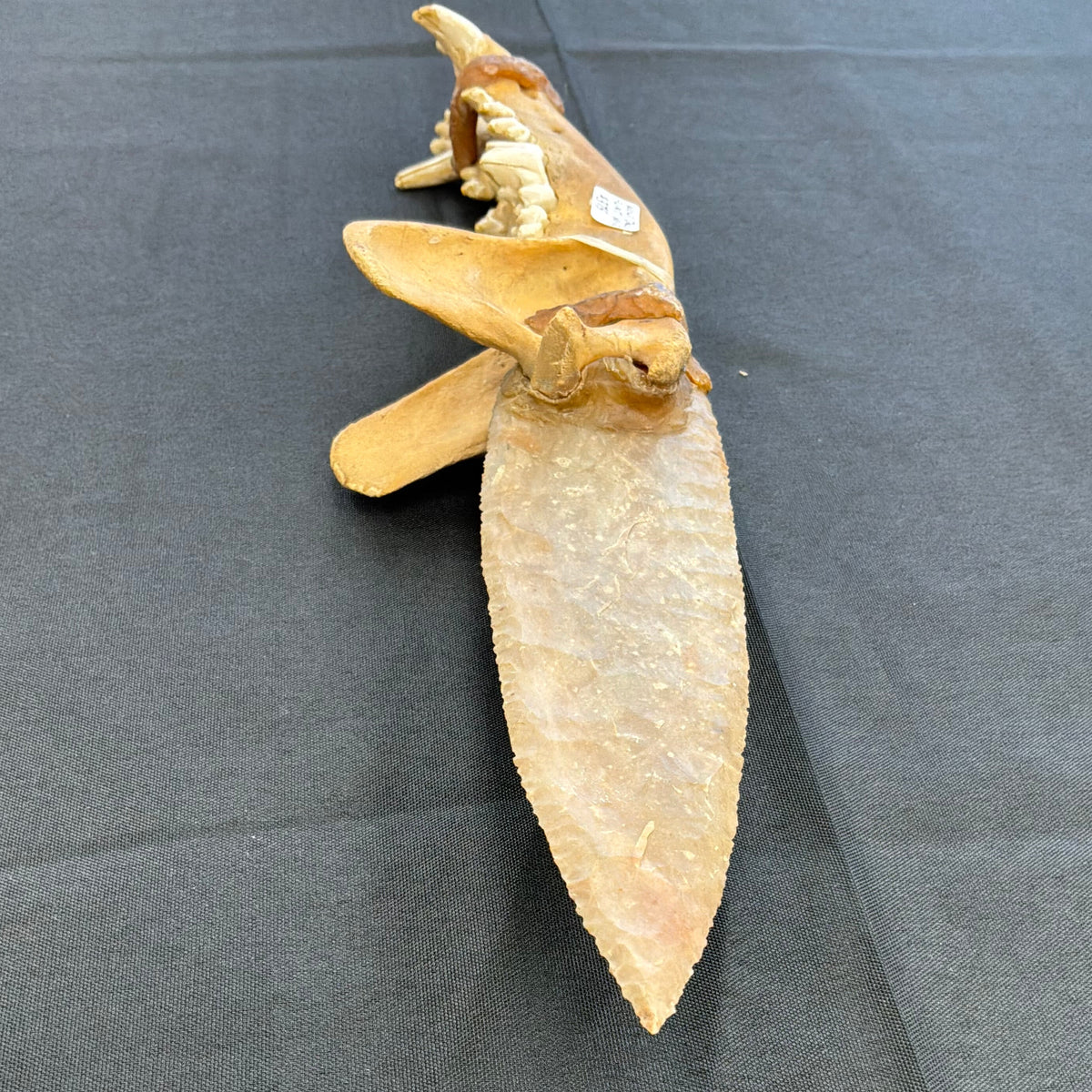 Wolf Jaw Flint Knife
