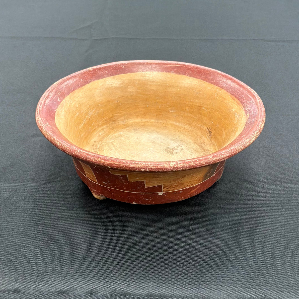 Tripod Bowl