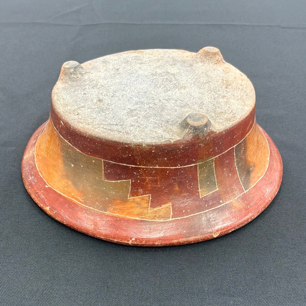 Tripod Bowl