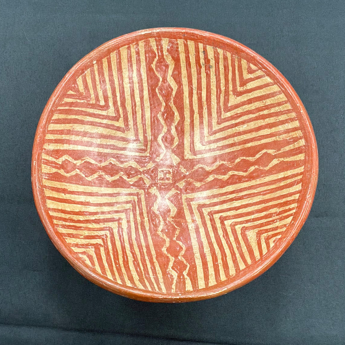 Tripod Bowl